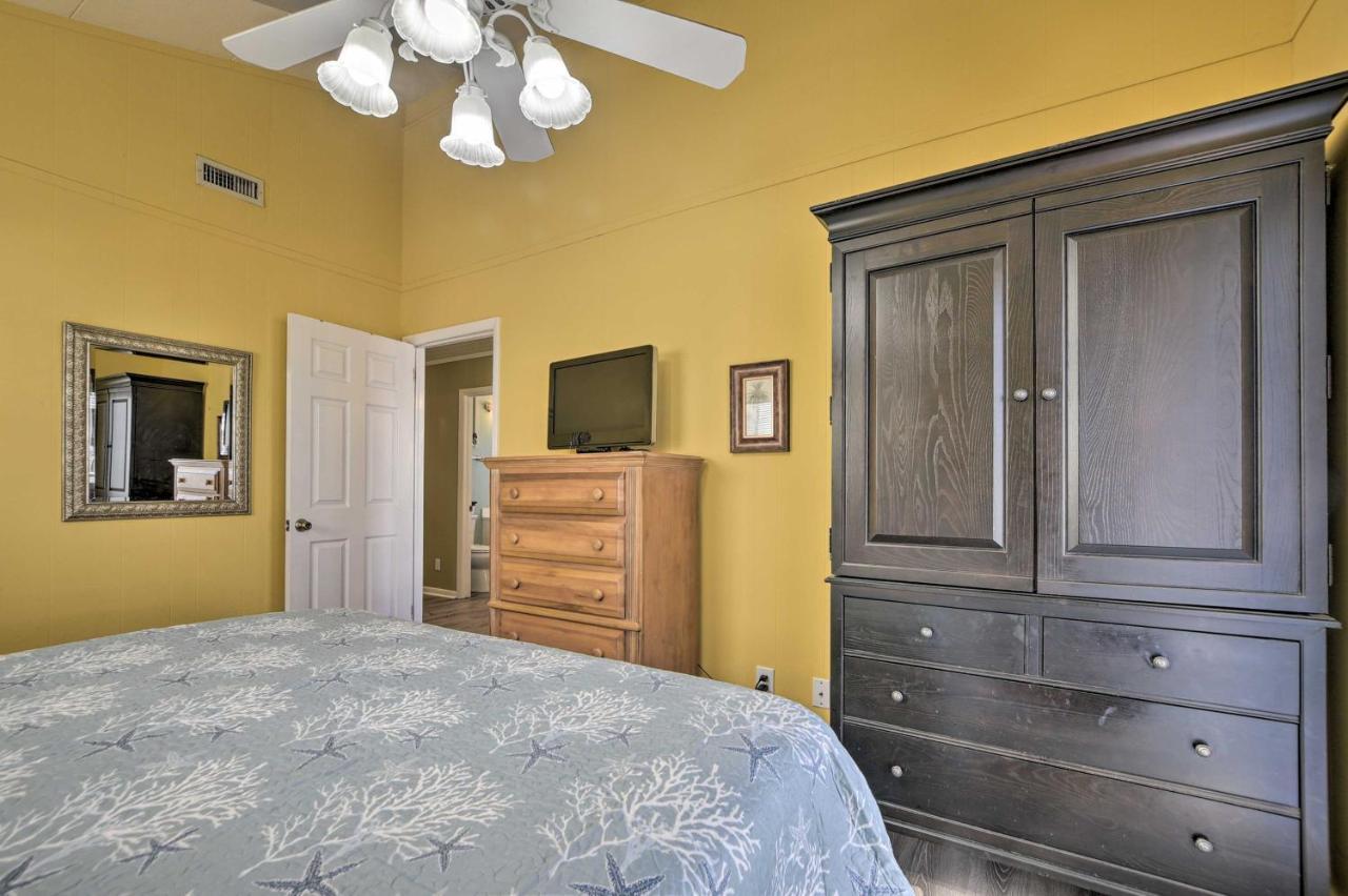 Holden Beach Family Abode - Steps To Ocean! Exterior photo